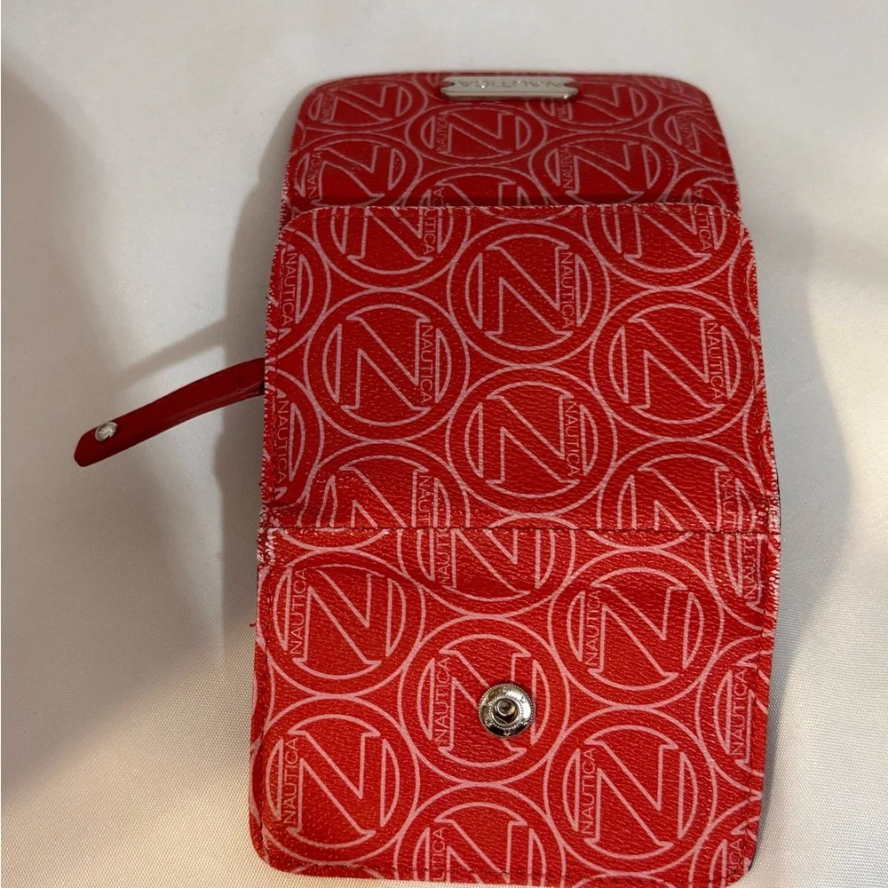 Nautica‎ Womens small wallet with a monogram pattern red and blue